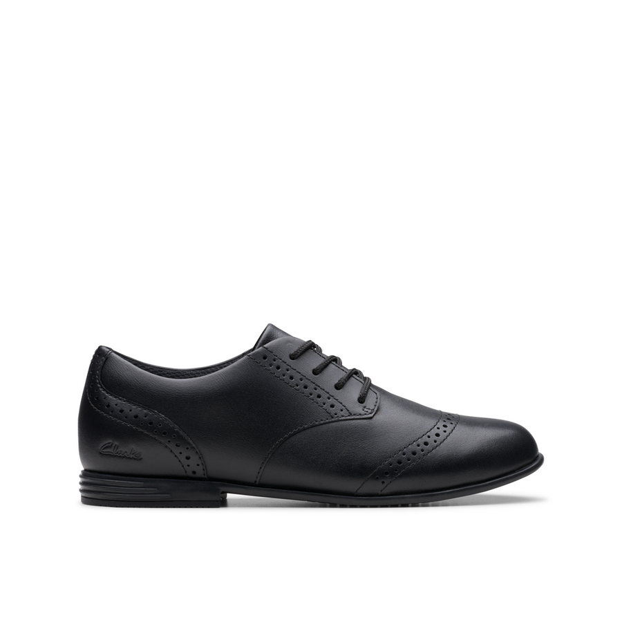 Clarks - FinjaBrogue O - Black Leather - School Shoes