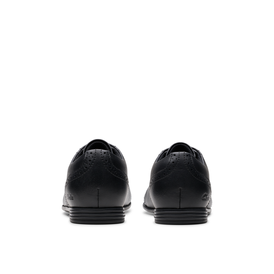 Clarks - FinjaBrogue O - Black Leather - School Shoes