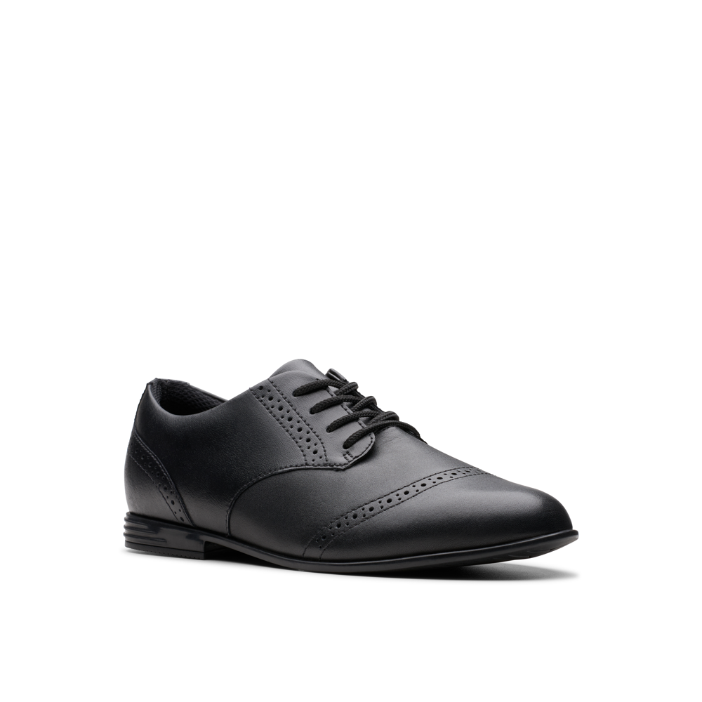 Clarks - FinjaBrogue Y - Black Leather - School Shoes